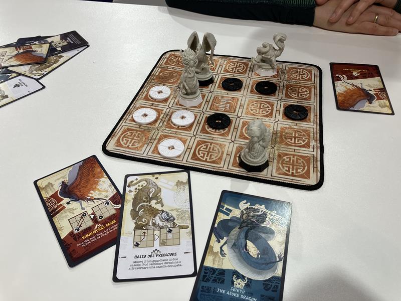 [Shijin - a closer look at the board and Guardian cards]