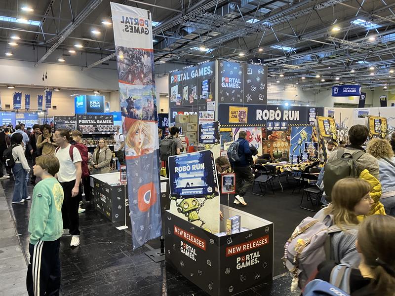 [The PORTAL GAMES booth]